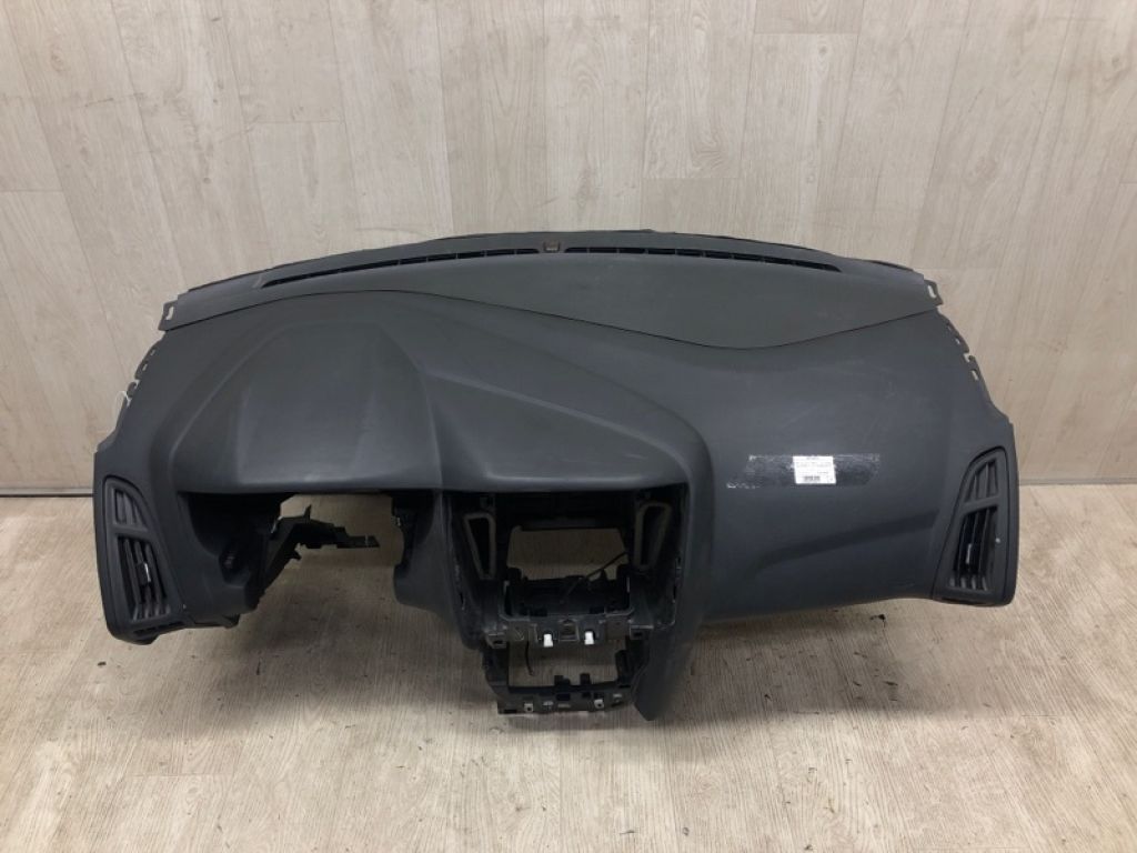 DV6Z-5804320-GA | торпедо FORD FOCUS 10-18