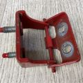 CP9Z-5842900-A | Петля кришки багажника прав. FORD FOCUS 10-18
