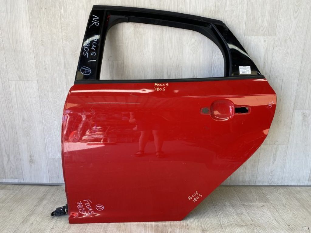 DM5Z-5824631-C | Двері FORD FOCUS 10-18