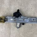 CM5Z-5827000-A | Склопідйомник задн. прав. FORD FOCUS 10-18 - Прев'ю 2