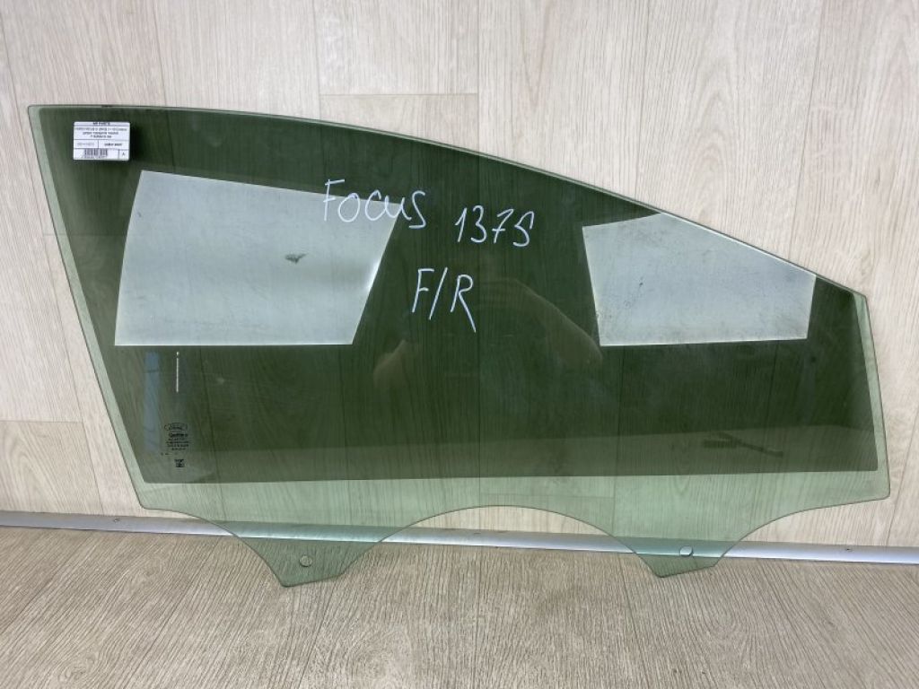 F1EZ-5821410-A | Стекло двери передн. прав. FORD FOCUS 10-18