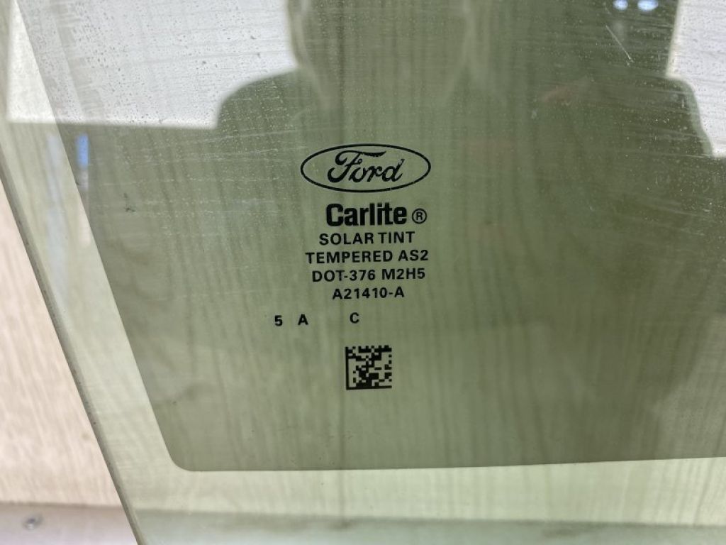 F1EZ-5821410-A | Стекло двери передн. прав. FORD FOCUS 10-18 - Фото 2