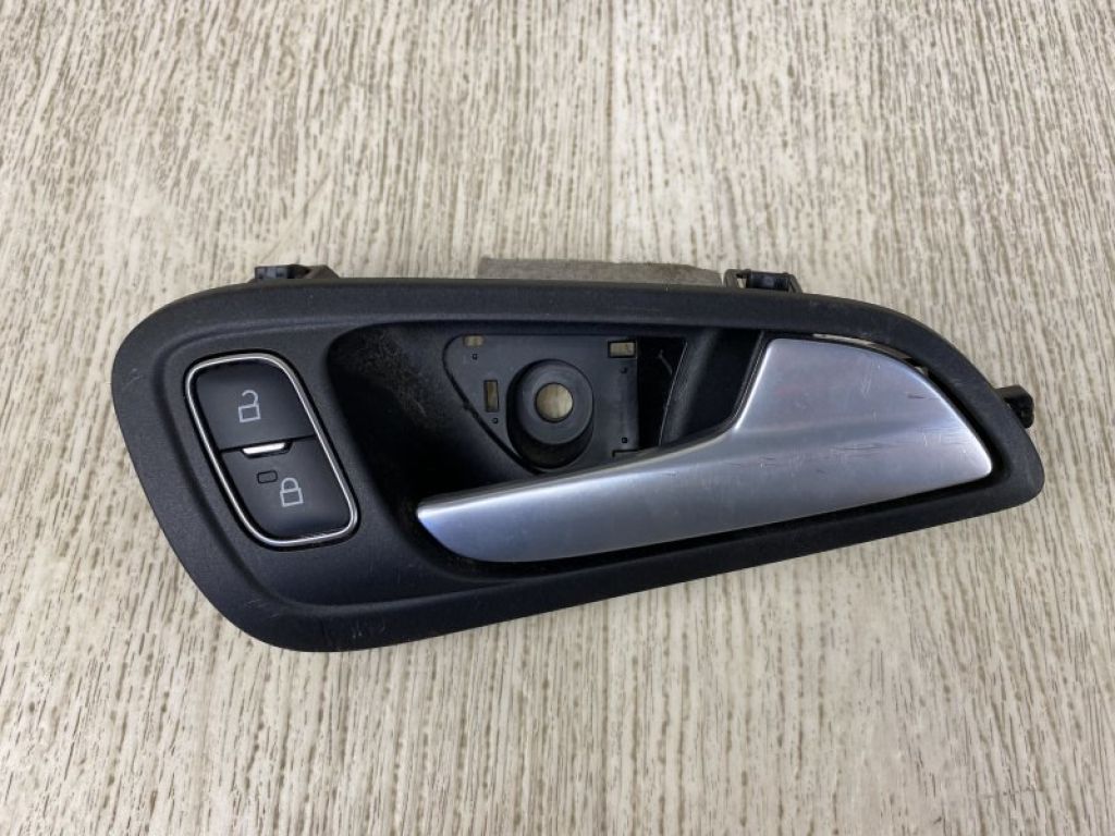 F1EZ-5822600-CB | Ручка дверей внутрішня передн. прав. FORD FOCUS 10-18