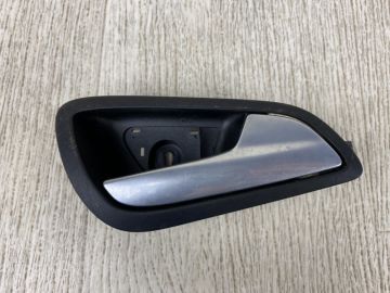 Ручка дверей внутрішня задн. прав. FORD FOCUS 10-18