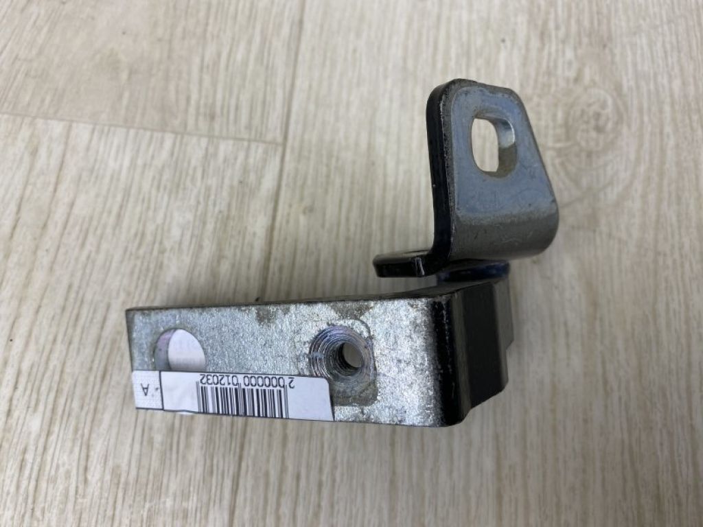 CP9Z-5422800-A | Петля двери верхняя задн. прав. FORD FOCUS 10-18 - Фото 2