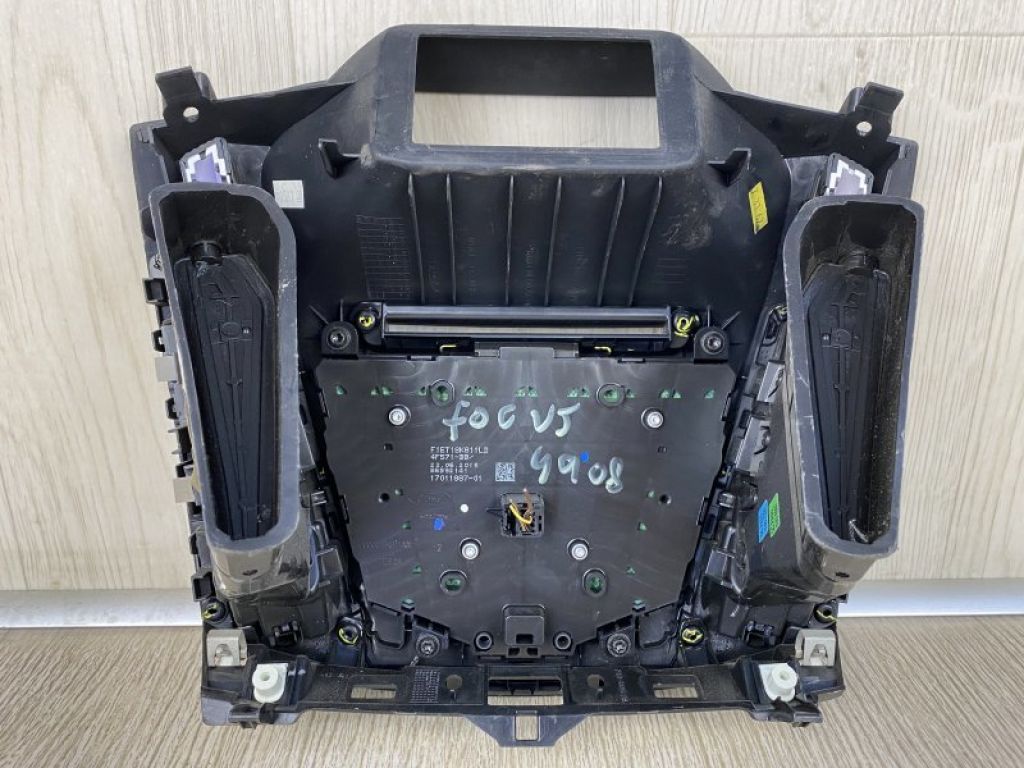 F1EZ-18C858-LD | Блок керування мультимедіа FORD FOCUS 10-18 - Фото 4