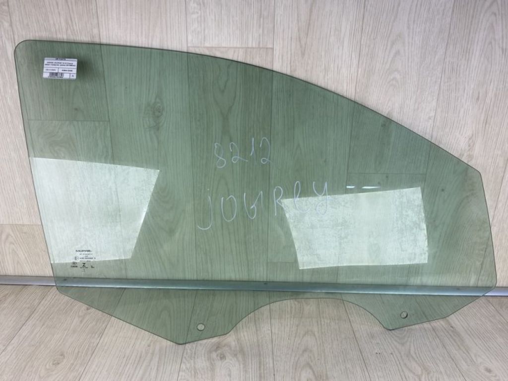 5076886AD | Скло дверей передн. прав. DODGE JOURNEY 08-20