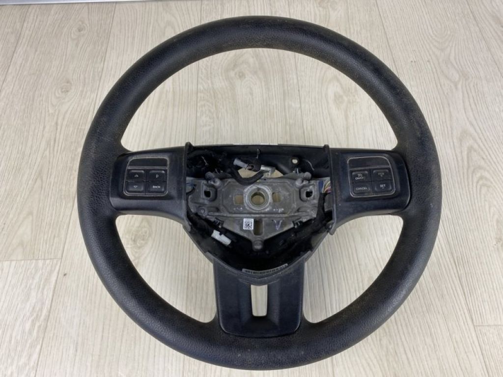 1UQ43DX9AA | Кермо DODGE JOURNEY 08-20