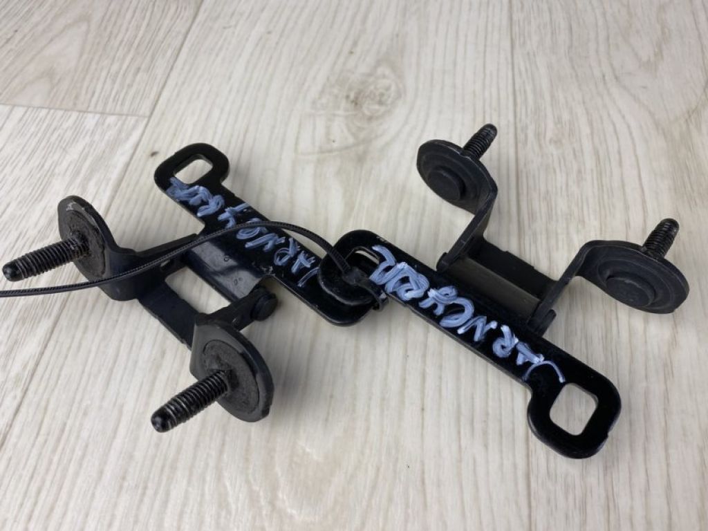 5074292AB | Петля крышки багажника DODGE JOURNEY 08-20