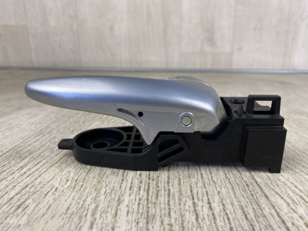 68249054AA | Ручка двери внутренняя прав. CHRYSLER 200 14-16 - Фото 2