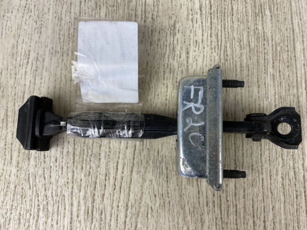 68145319AG | Ограничитель двери передн. CHRYSLER 200 14-16 - Фото 2