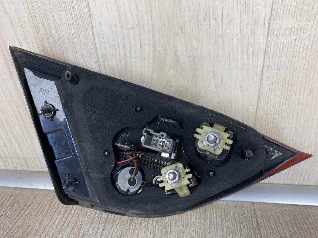 68110364AB | Фонарь внутренний задн. прав. CHRYSLER 200 14-16 - Фото 4