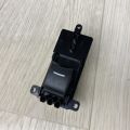 35770-TK4-A01 | Кнопка склопідіймача задн. ACURA ILX 16-19