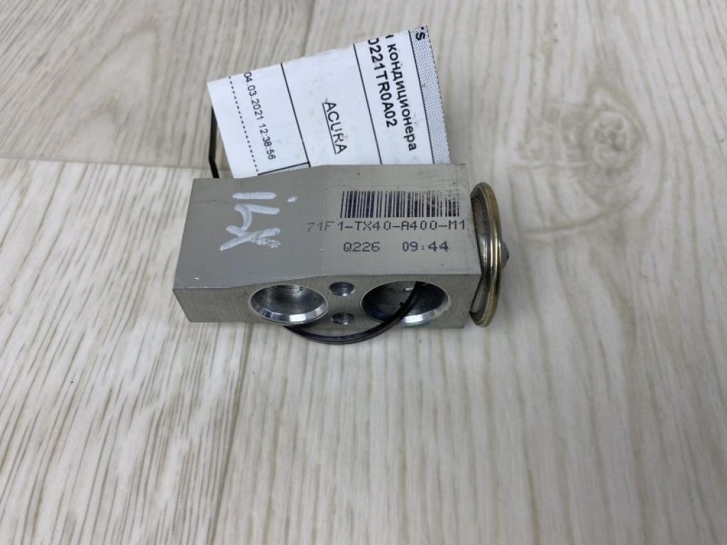 80221-TR0-A02 | Клапан кондиціонера ACURA ILX 16-19