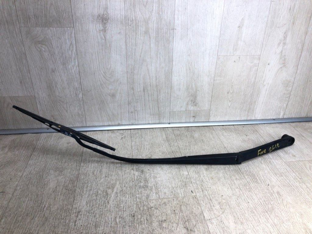 98320-A7500 | Поводок стеклоочистителя передний прав. KIA FORTE YD 12-