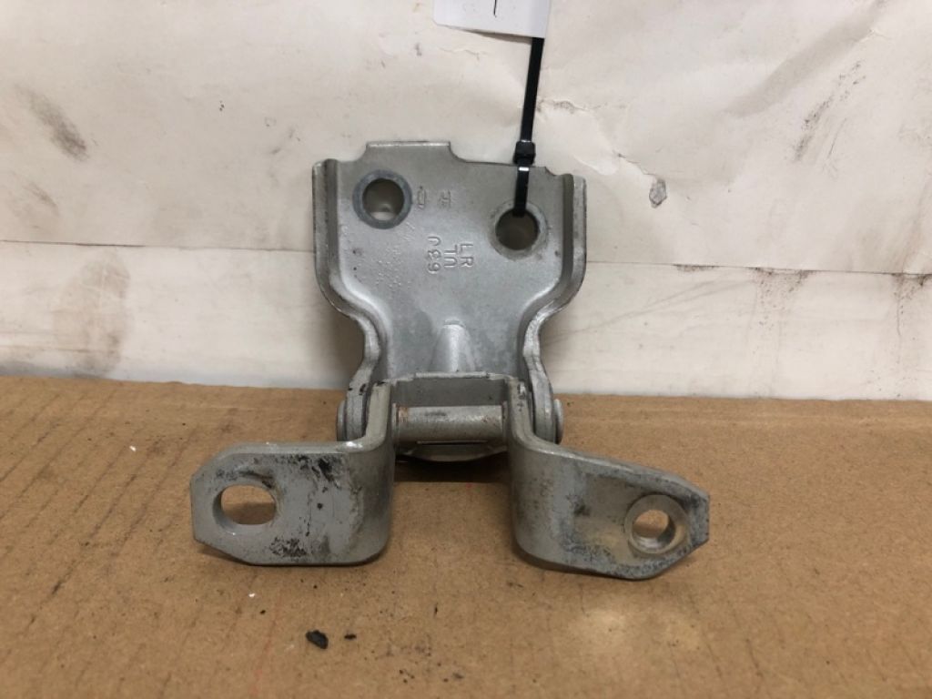 69320-63J00 | Петля двери верхняя передн. лев. SUZUKI SX4 06-13 - Фото 2