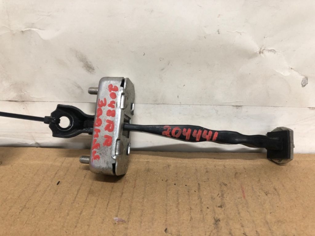 82430-4GA0A | Ограничитель двери задн. прав. INFINITI Q50 20-