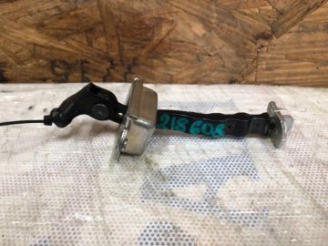 Обмежувач дверей передн. прав. NISSAN NV200 USA 13-