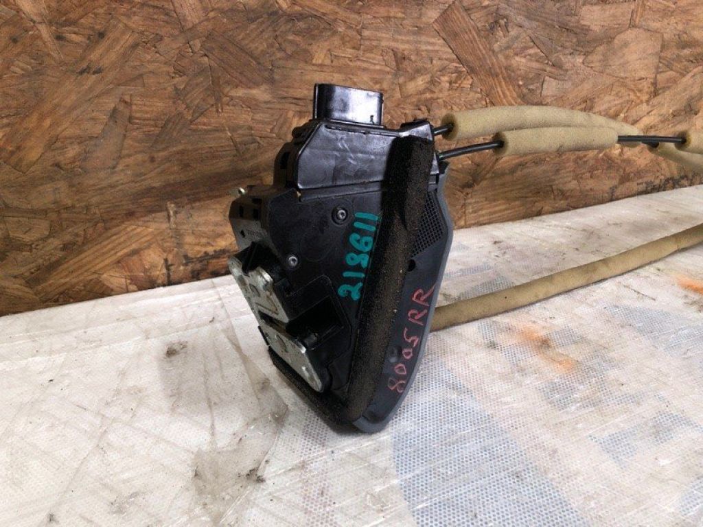 80500-3LM0B | Замок двери передн. прав. NISSAN NV200 USA 13-