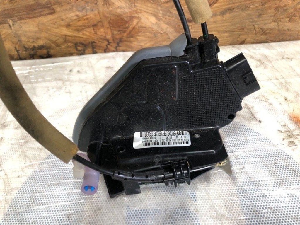 80500-3LM0B | Замок двери передн. прав. NISSAN NV200 USA 13- - Фото 4