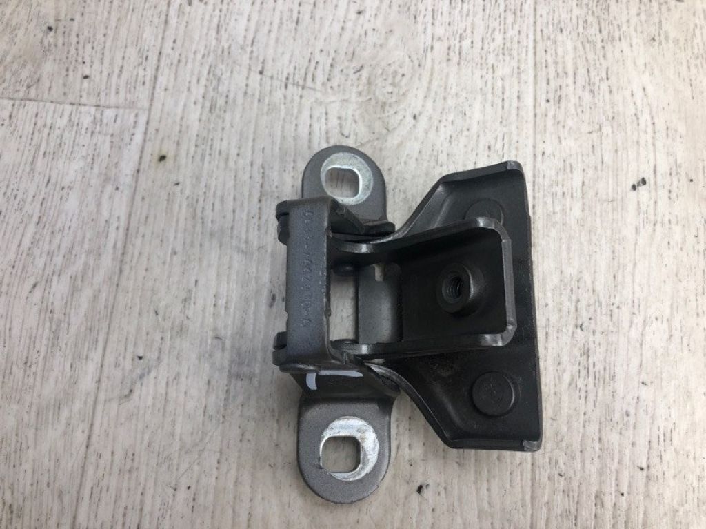 8A8Z-7442900-A | Петля кришки багажника лів. FORD FLEX 08-19