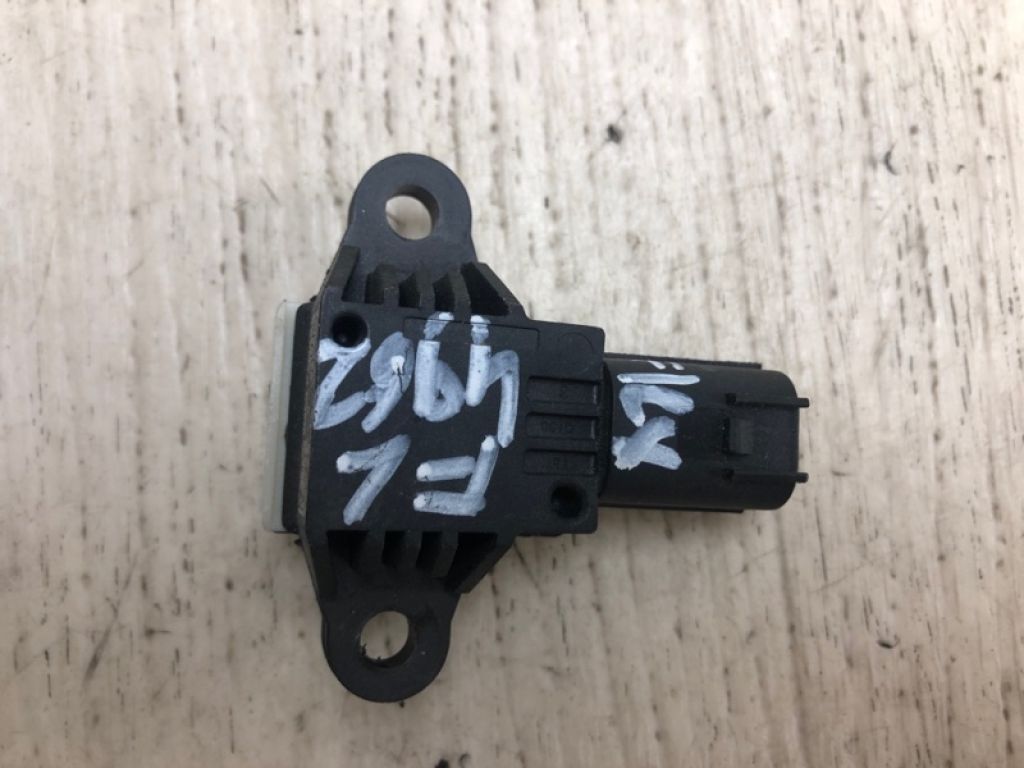 CT4Z-14B345-A | Датчик удара FORD FLEX 08-19 - Фото 2