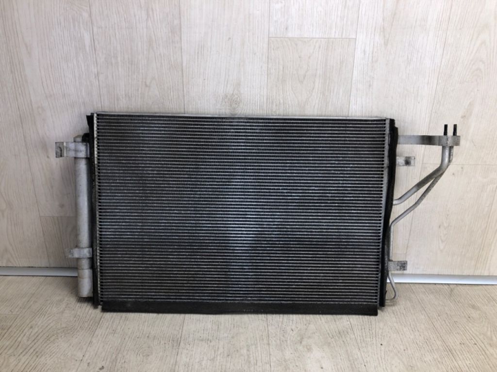 97606-1M100 | Радиатор кондиционера KIA FORTE/CERATO TD 08-13