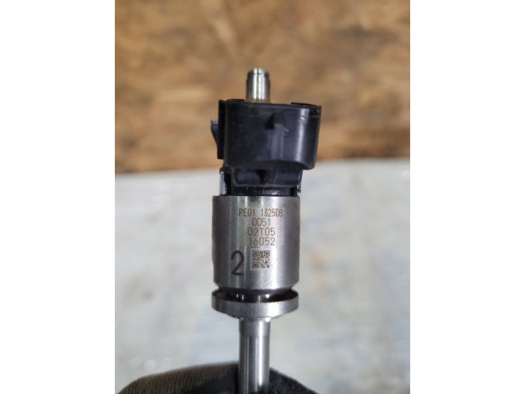 PE01-13-250B | Форсунка паливна MAZDA 3 BM 13-19 - Фото 2