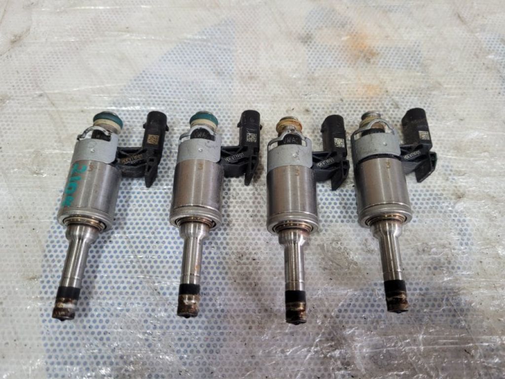 04E 906 036 T | Форсунка топливная VOLKSWAGEN JETTA USA 10-17