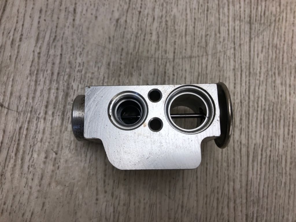 958 572 319 00 | Клапан кондиціонера PORSCHE CAYENNE 10-18 - Фото 3