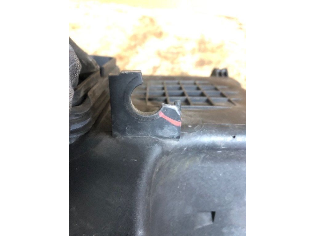 28110-3Q100 | Корпус повітряного фільтра HYUNDAI SONATA YF 10-14 - Фото 7