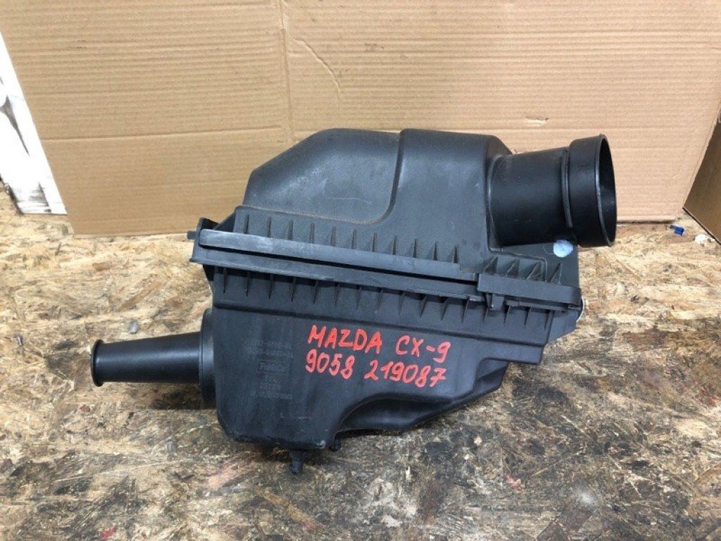 CY01-13-300D | Корпус воздушного фильтра MAZDA CX-9 06-16