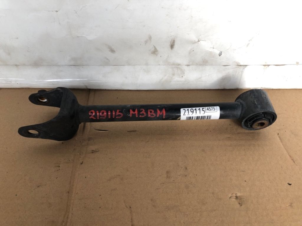 B45A-28-500 | Рычаг задней подвески поперечный MAZDA 3 BM 13-19