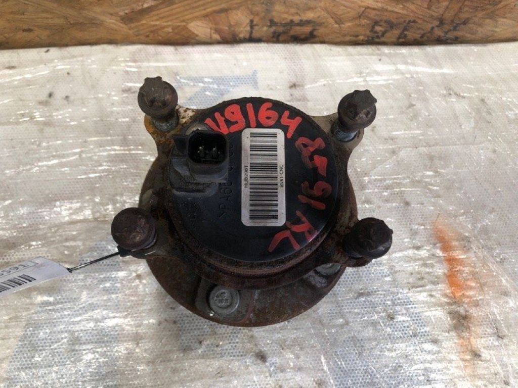 BV6Z-1104-B | Маточина колеса задн. лів. FORD FOCUS 10-18 - Фото 3