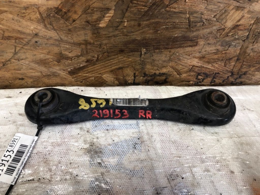 BV6Z-5500-D | Рычаг задней подвески поперечный нижний прав. FORD FOCUS 10-18