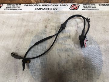 Датчик ABS передн. прав. SUZUKI SX4 06-13