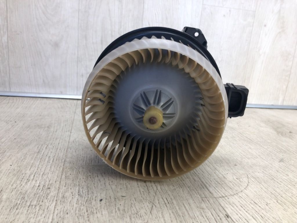 DG9Z-19805-B | Моторчик пічки FORD FUSION 14- - Фото 3