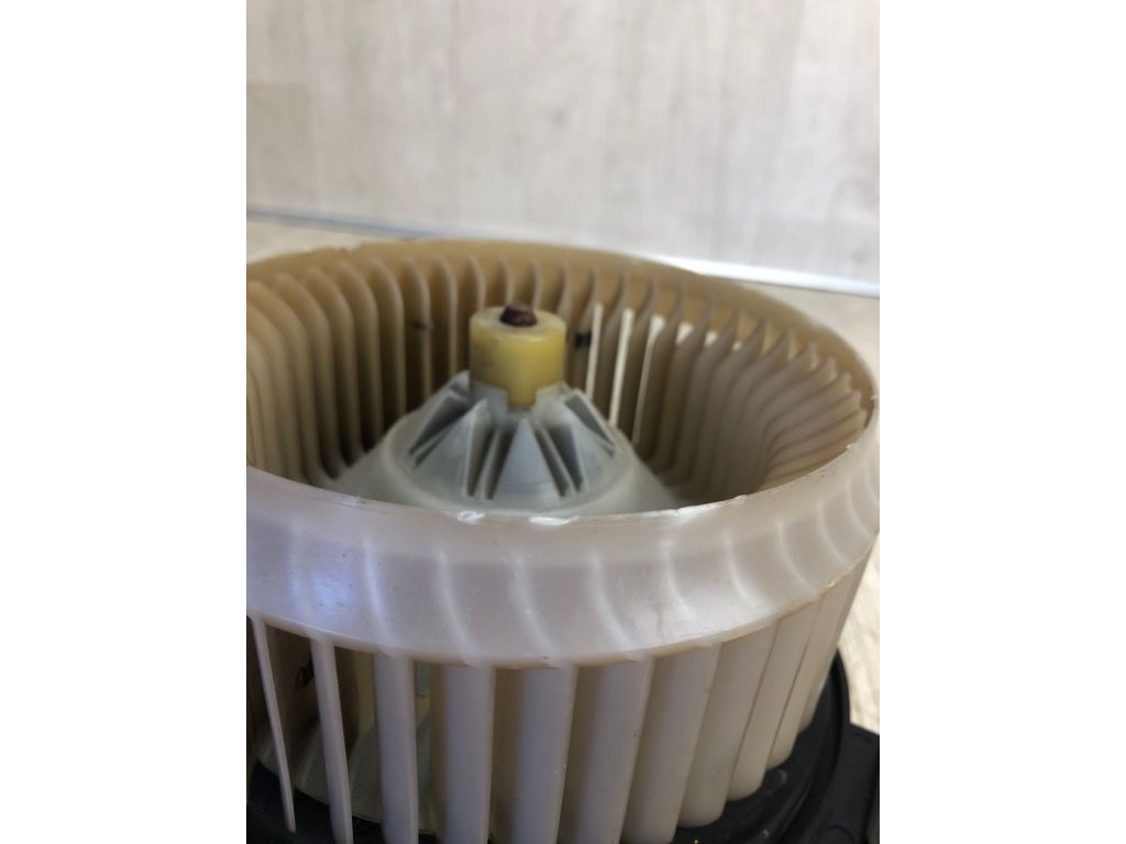 DG9Z-19805-B | Моторчик пічки FORD FUSION 14- - Фото 4