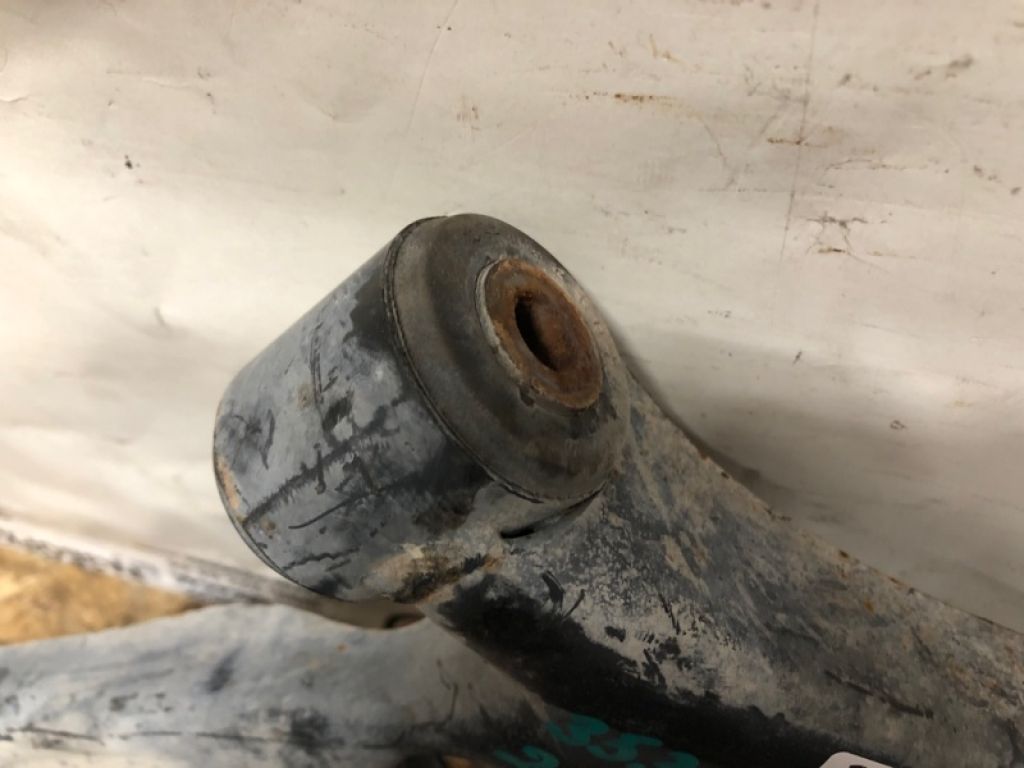 54501-3X000 | Важіль передньої підвіски нижній прав. HYUNDAI ELANTRA MD 10-15 - Фото 3