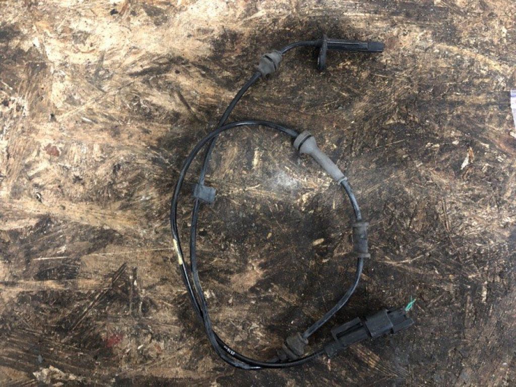 68141898AC | Датчик ABS задн. лев. JEEP CHEROKEE 14-