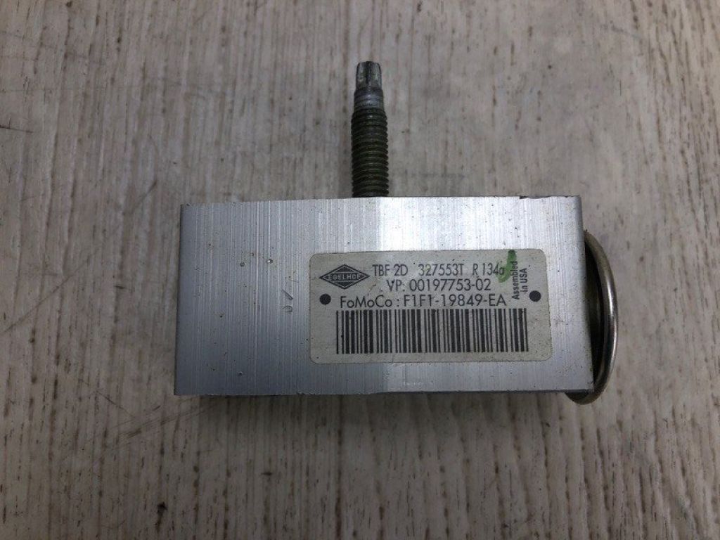 F1FZ-1984-9A | Клапан кондиціонера FORD FOCUS 10-18