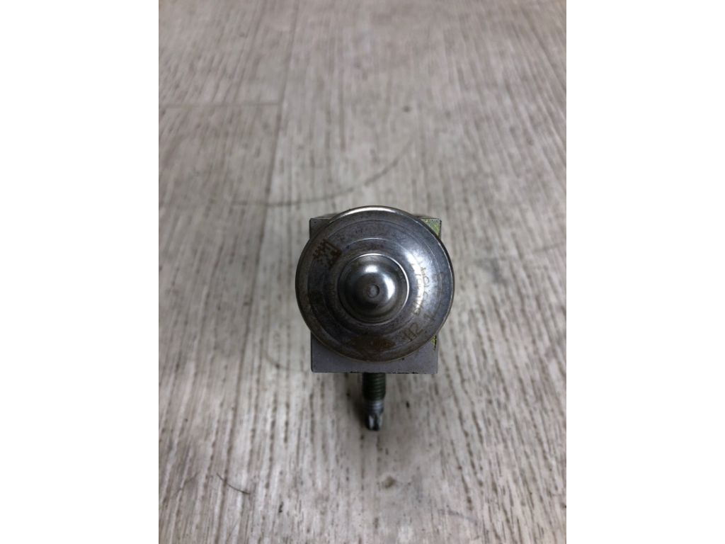 F1FZ-1984-9A | Клапан кондиціонера FORD FOCUS 10-18 - Фото 5