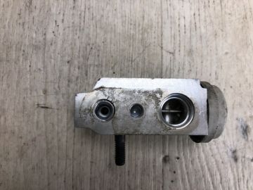 Клапан кондиционера HYUNDAI ELANTRA HD 06-11