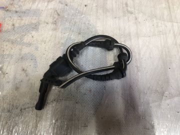 Датчик ABS задн. прав. VOLKSWAGEN JETTA USA 10-17