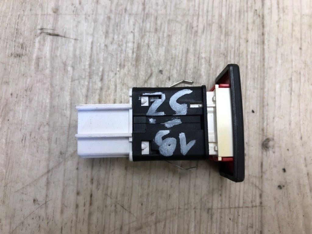 5C6 953 509 A | Кнопка аварийной сигнализации VOLKSWAGEN JETTA USA 10-17