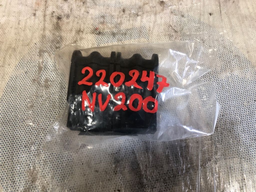 54613-3LM0A | Втулка стабілізатора NISSAN NV200 USA 13-