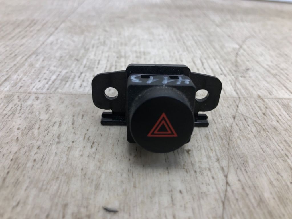 25290-ZB000 | Кнопка аварійної сигналізації NISSAN ROGUE 08-15
