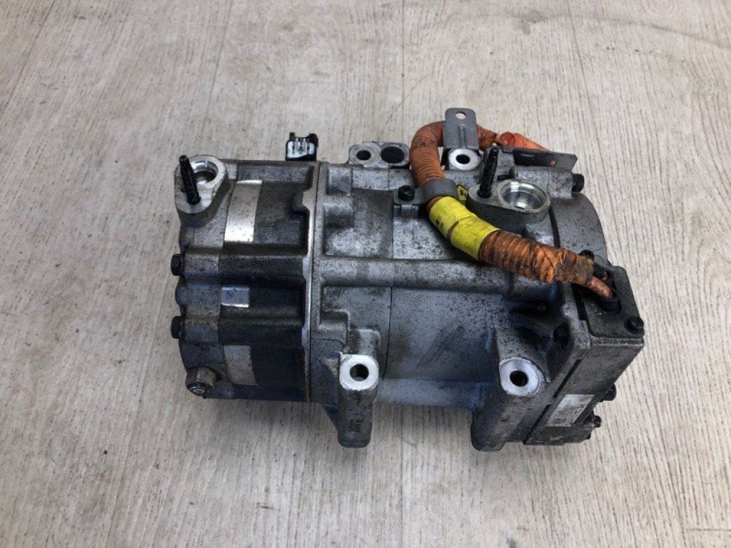 97701-4U000 | Компресор кондиціонера KIA OPTIMA TF 11-16