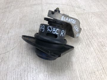 Подушка двигателя прав. HYUNDAI ELANTRA HD 06-11