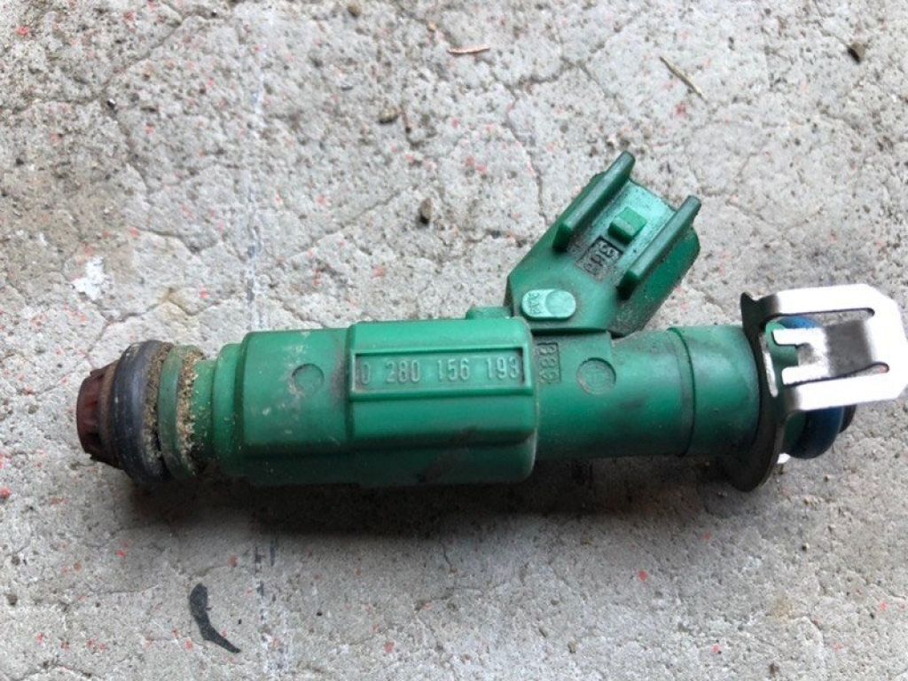 L361-13-250 | Форсунка паливна MAZDA 3 BK 03-08 - Фото 4